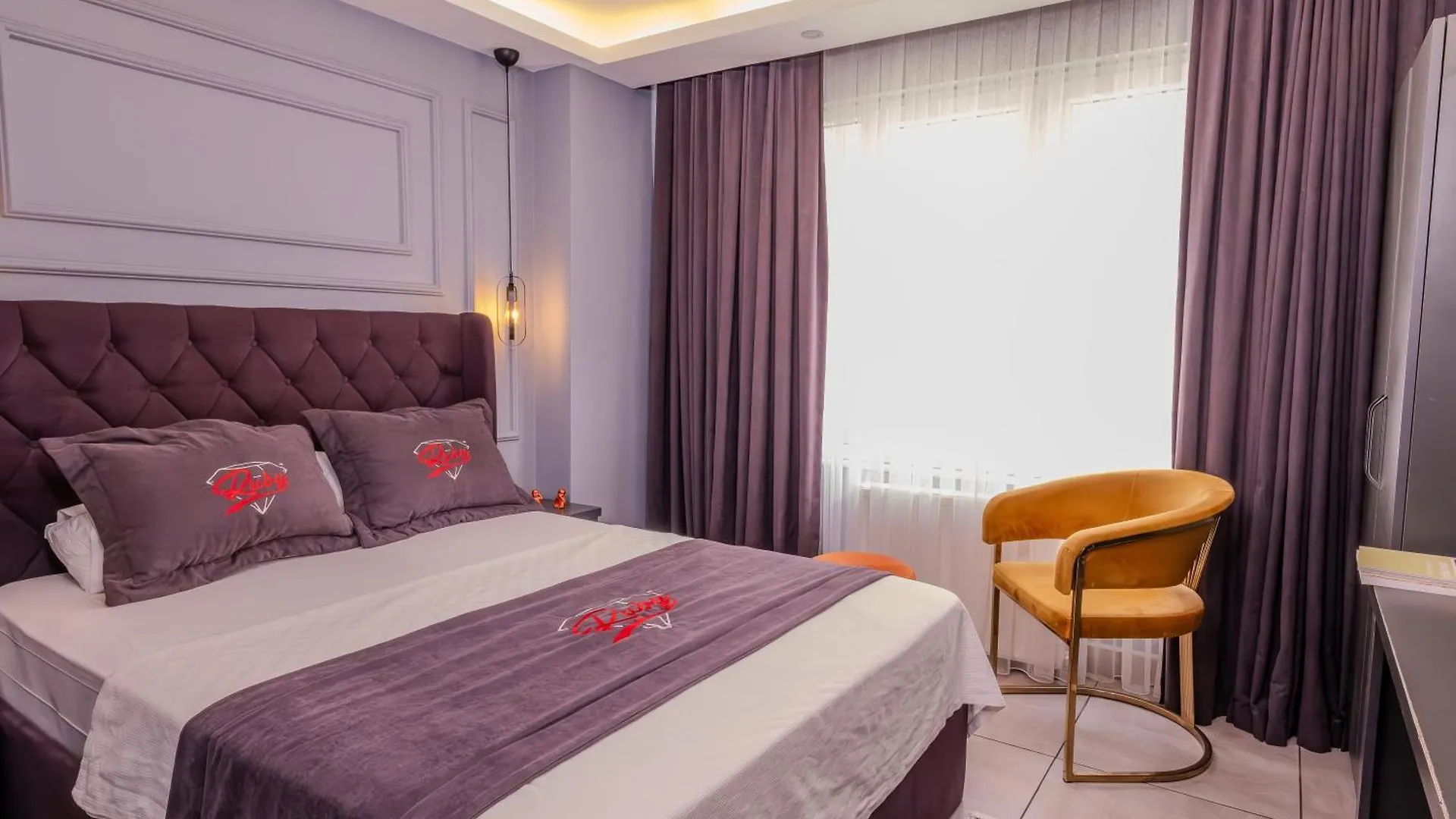 Ruby Hotel Istanboel 0*,